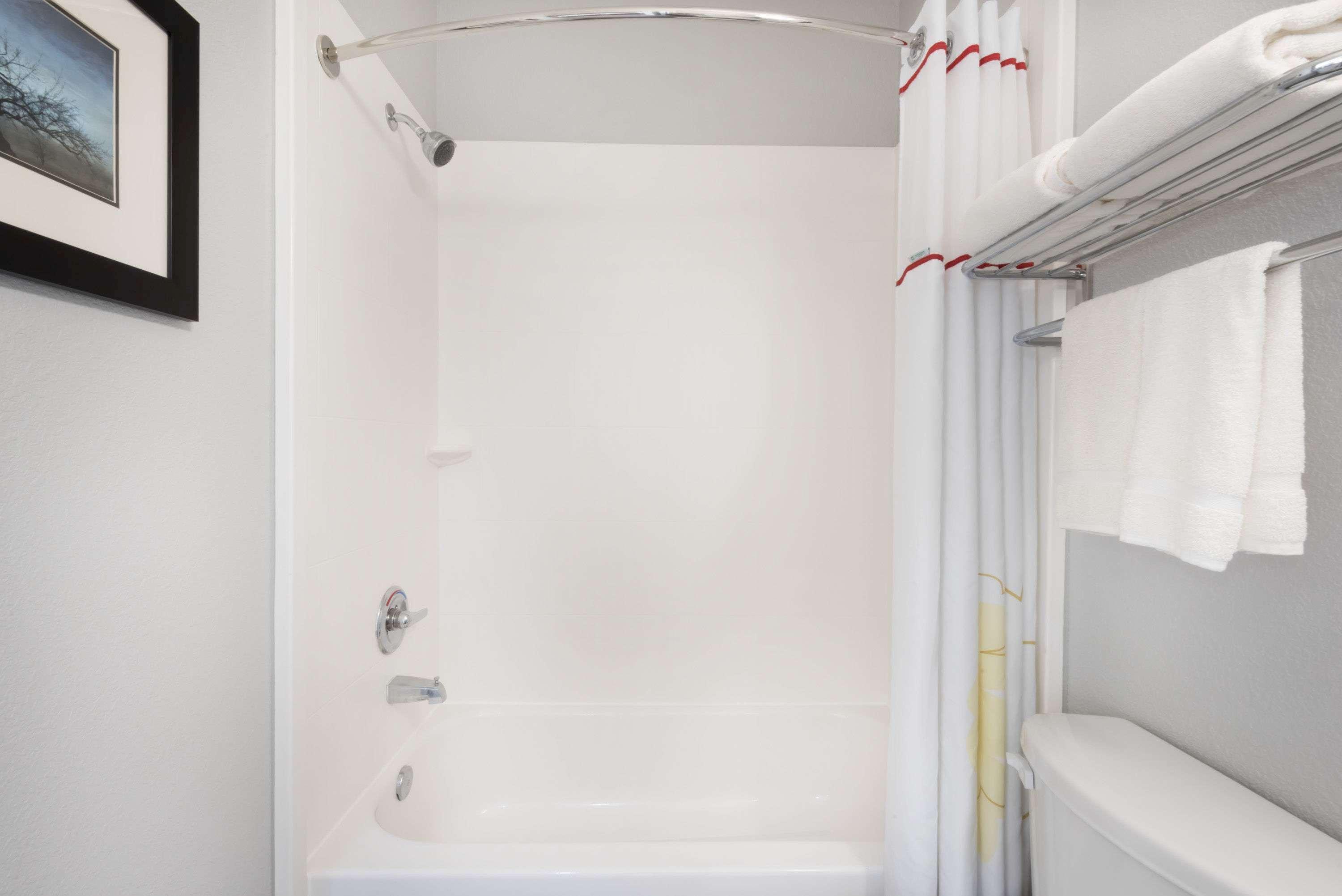 Hawthorn Extended Stay By Wyndham Midland Eksteriør bilde